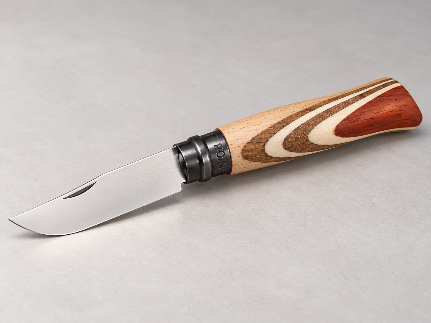 Opinel N°08 INOX à manche en marqueterie